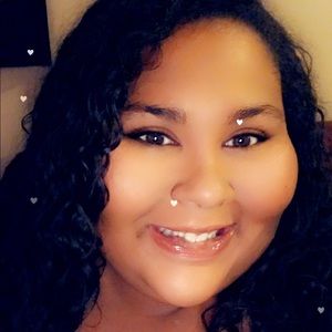 Meet your Posher, Marissa